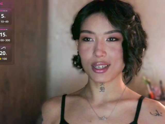 JulieTurner's BongaCams show and profile