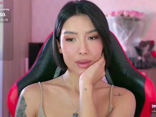 JulieTurner live cam on BongaCams