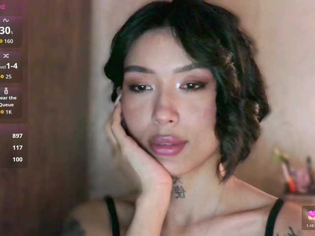 JulieTurner's BongaCams show and profile