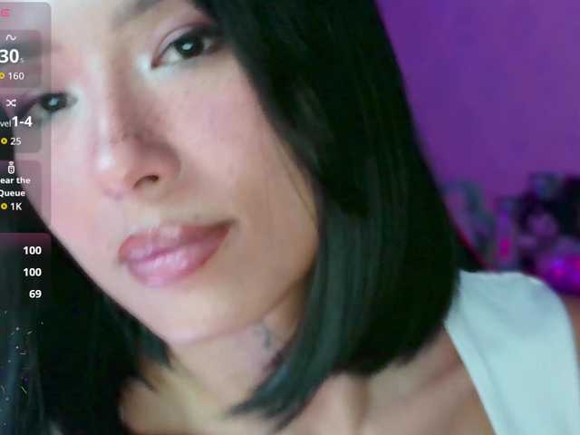 Girl-next-door live webcam show