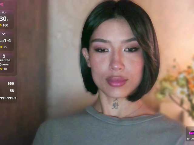 JulieTurner's BongaCams show and profile