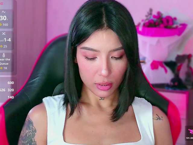 JulieTurner live cam on BongaCams