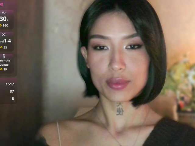 JulieTurner's BongaCams show and profile