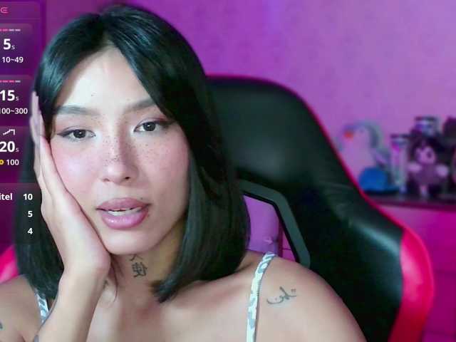 JulieTurner live webcam show