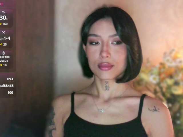 JulieTurner's BongaCams show and profile