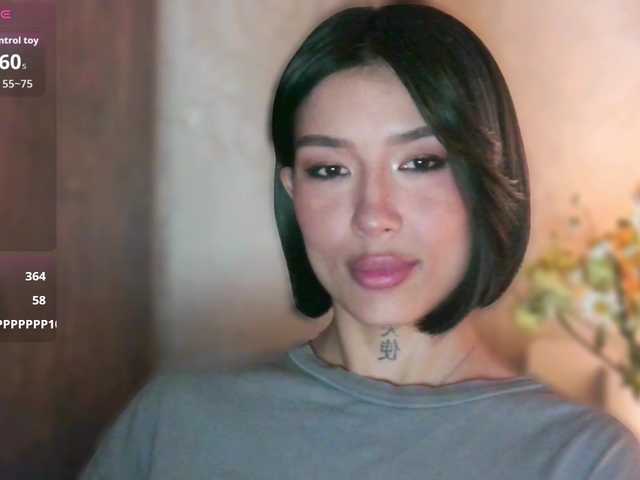 JulieTurner's BongaCams show and profile