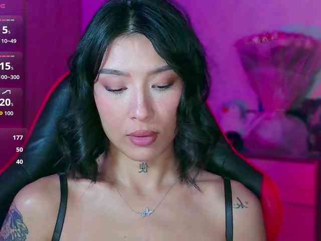 Girl-next-door webcam