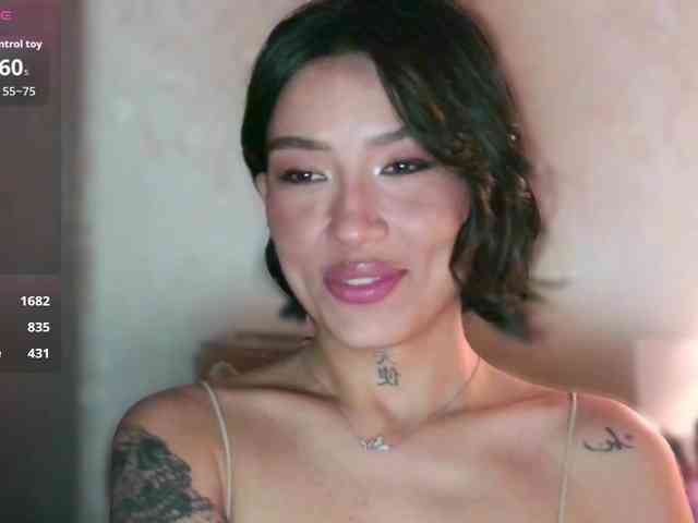 Girl-next-door webcam