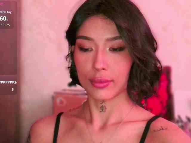 Girl-next-door webcam