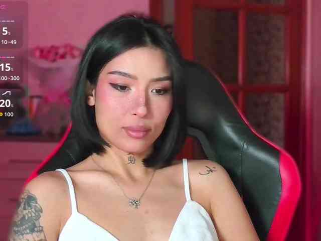 Girl-next-door webcam