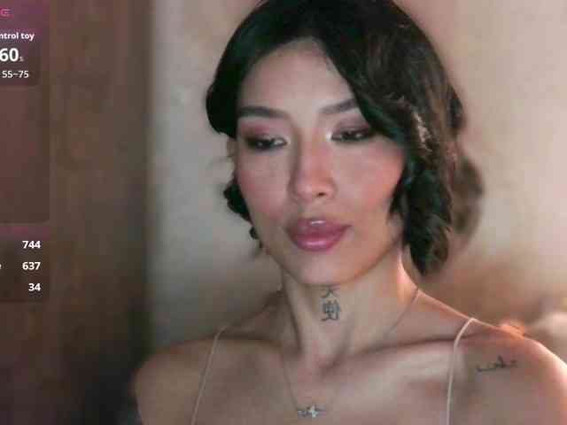 Girl-next-door webcam