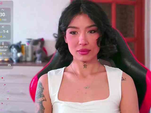 Girl-next-door webcam