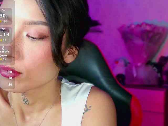 Girl-next-door webcam