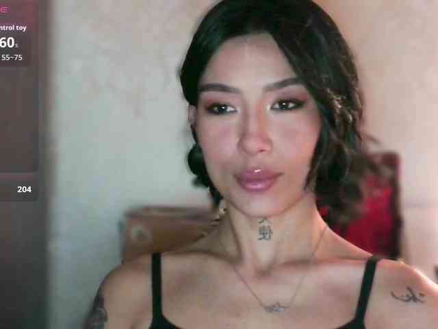 Girl-next-door webcam