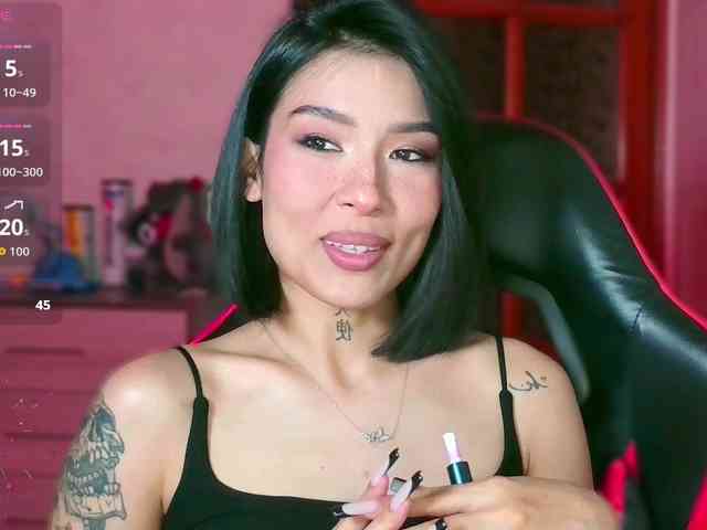 Girl-next-door webcam