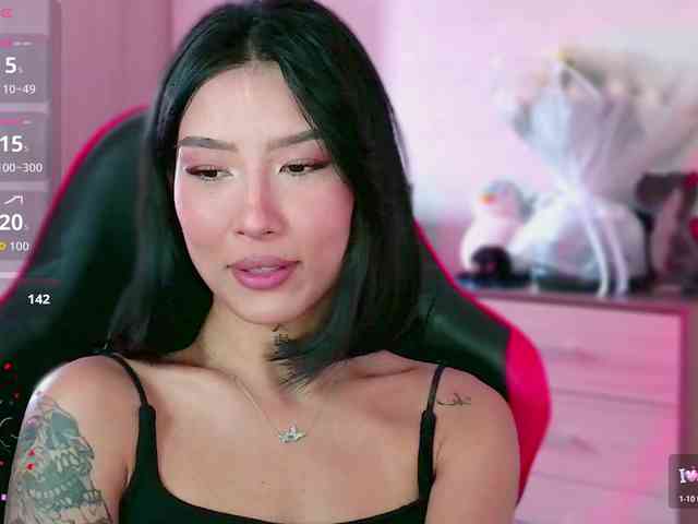Girl-next-door webcam