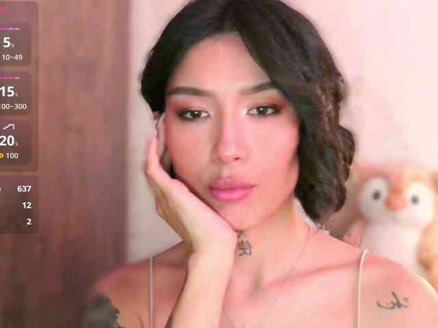 Girl-next-door webcam