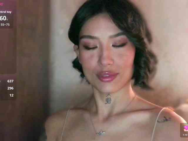 Girl-next-door webcam