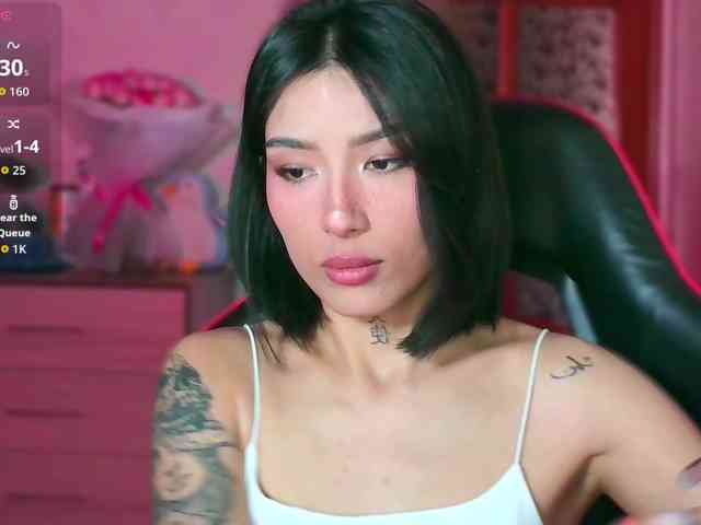Girl-next-door webcam
