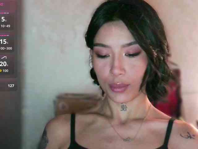 Girl-next-door webcam