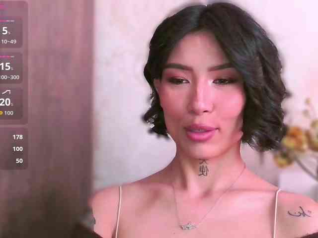 Girl-next-door webcam