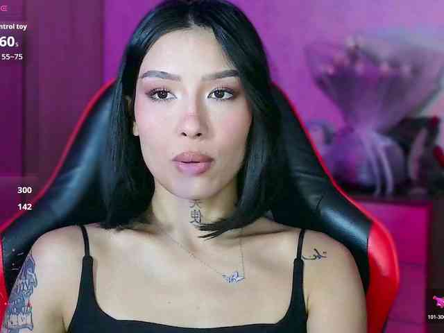 Girl-next-door webcam