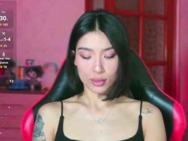 Girl-next-door webcam
