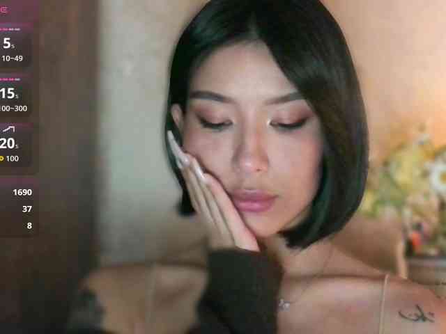 Girl-next-door webcam