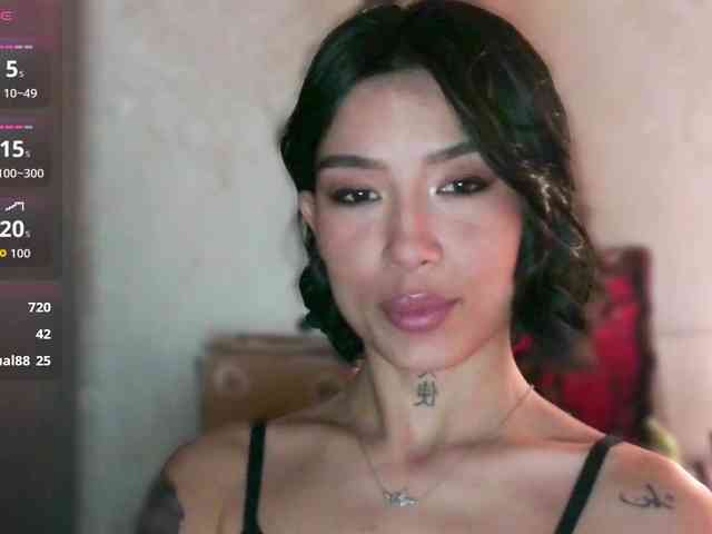 Girl-next-door webcam