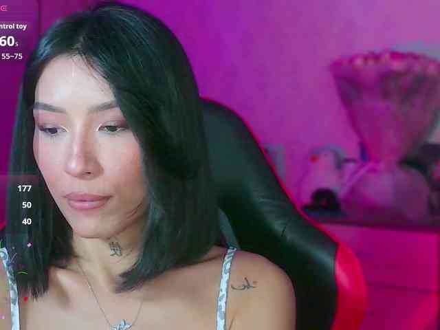 Girl-next-door webcam