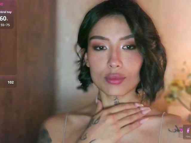 Girl-next-door webcam