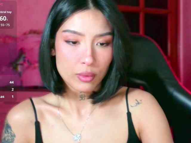 Girl-next-door webcam