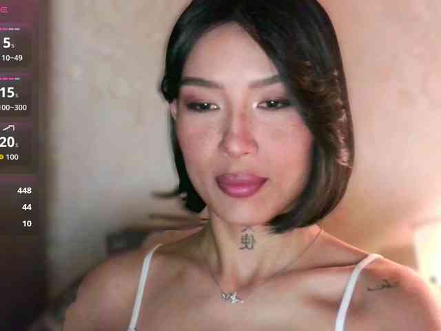 Girl-next-door webcam
