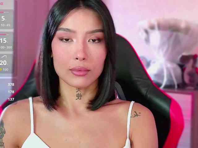 Girl-next-door webcam