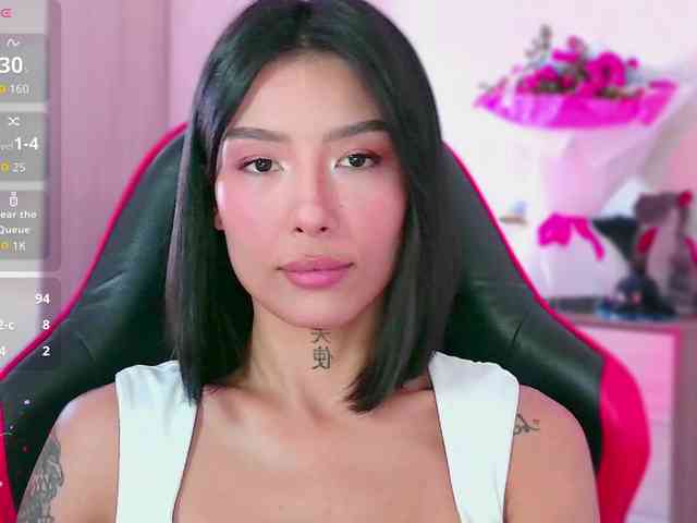 Girl-next-door webcam