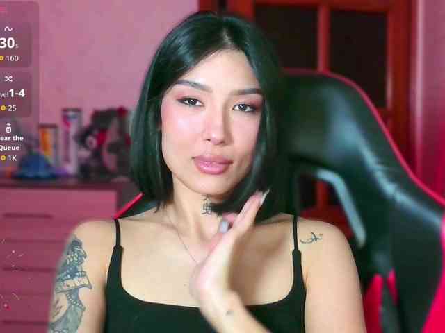 Girl-next-door webcam