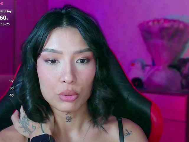 Girl-next-door webcam
