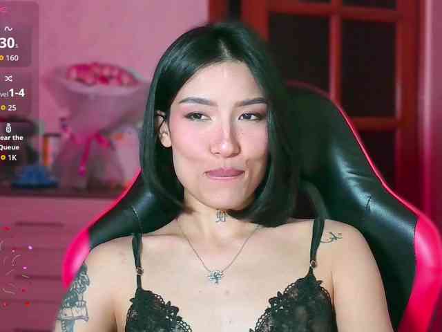 Girl-next-door webcam