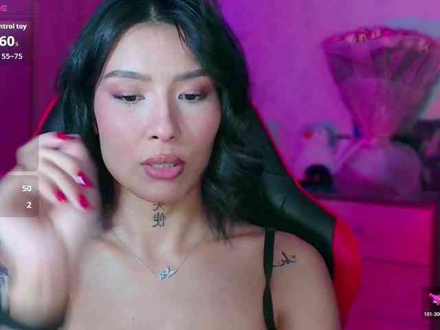 Girl-next-door webcam