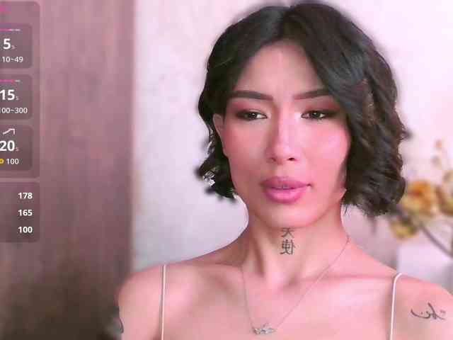 Girl-next-door webcam