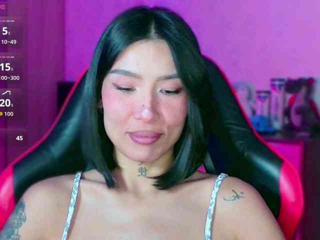 Girl-next-door webcam