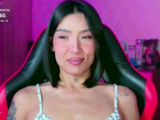 Girl-next-door webcam