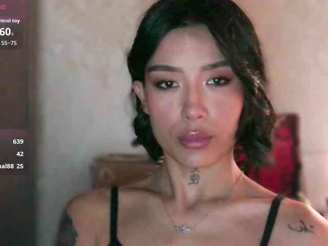 Girl-next-door webcam