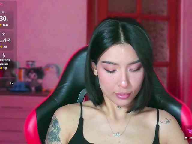 Girl-next-door webcam