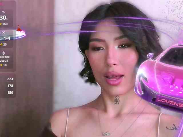 Girl-next-door webcam