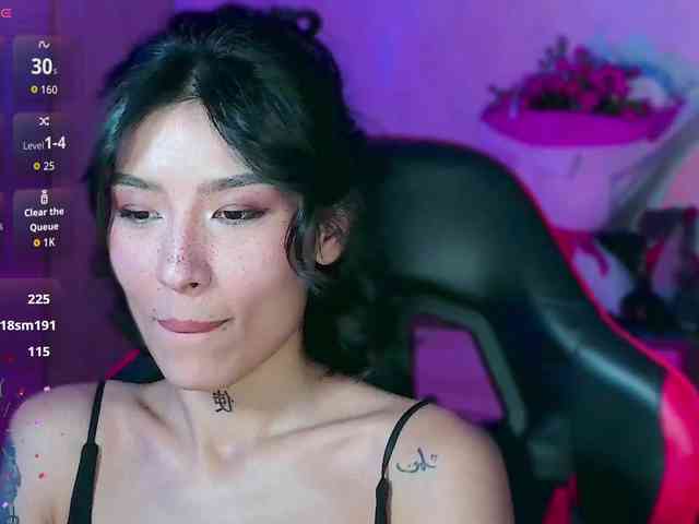Girl-next-door webcam