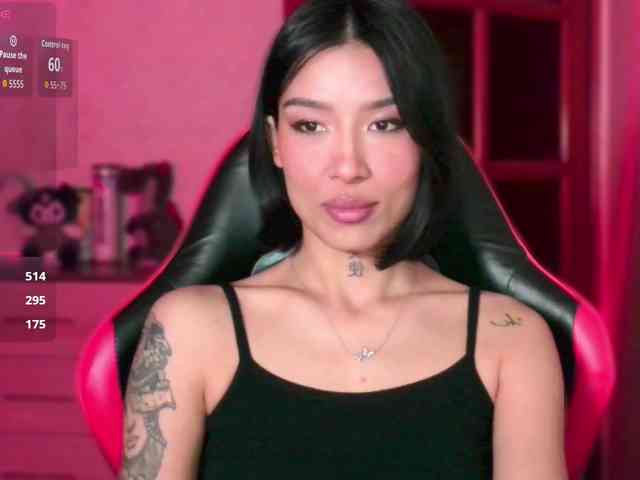Girl-next-door webcam