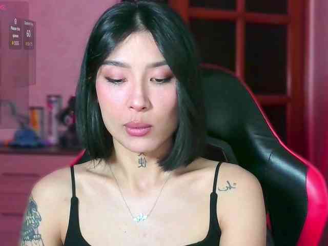Girl-next-door webcam