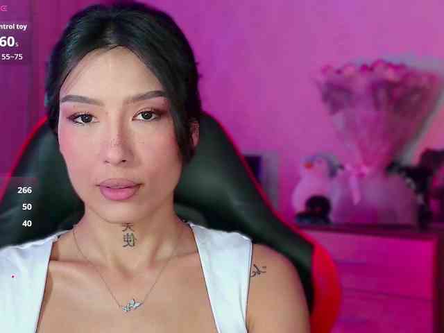 Girl-next-door webcam