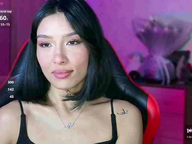 Girl-next-door webcam